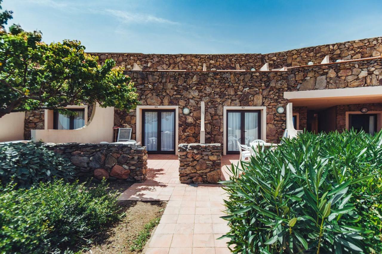 Residence Hotel Nuraghe Porto Rotondo Exterior photo